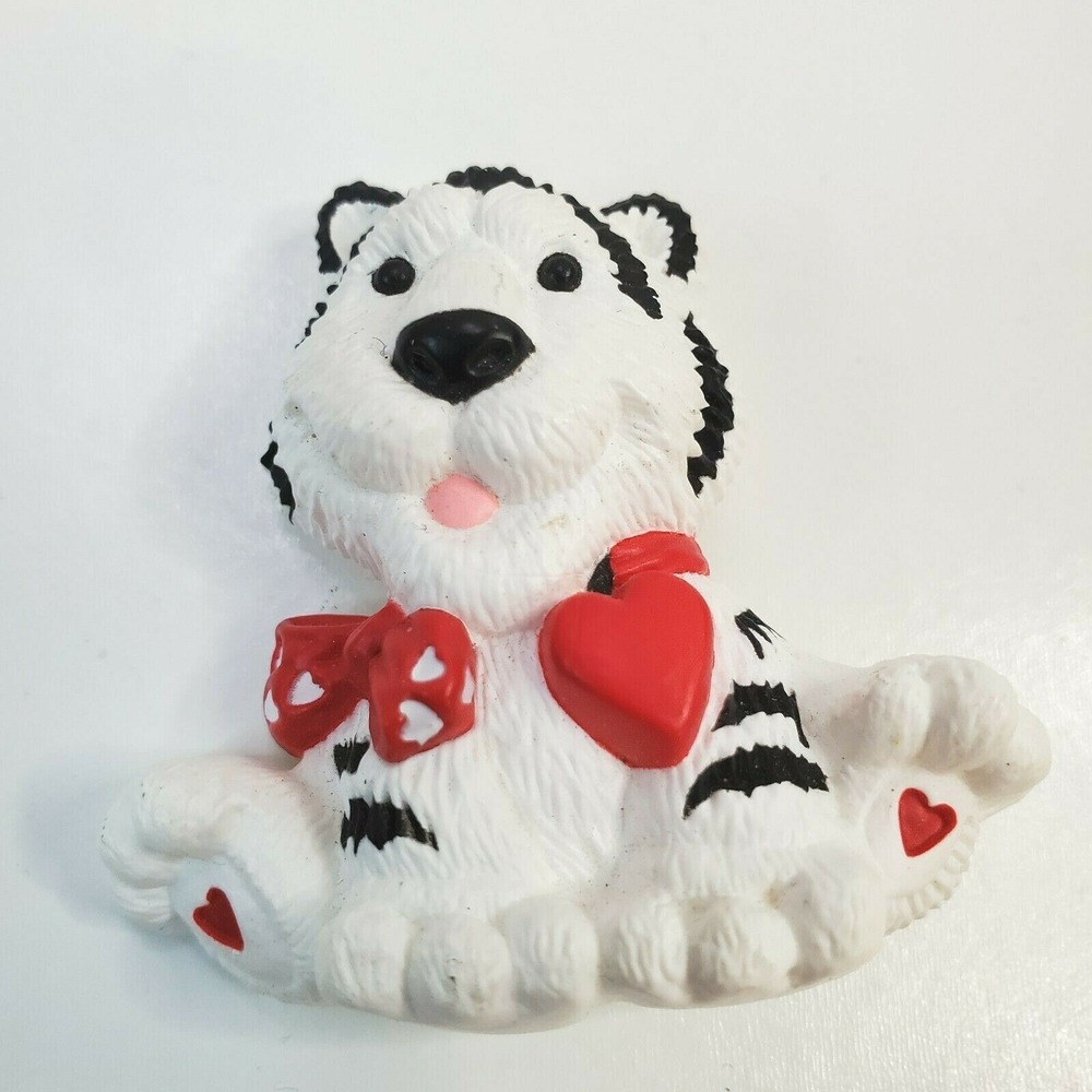 Vintage Hallmark Pin Valentines Tiger Cat Heart Bow White Black 1995 Brooch
